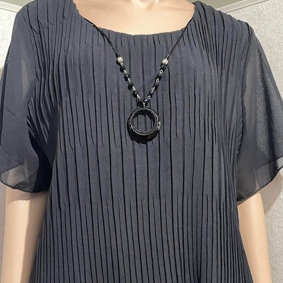 vintage black pleated top blouse - Picture 2 of 7